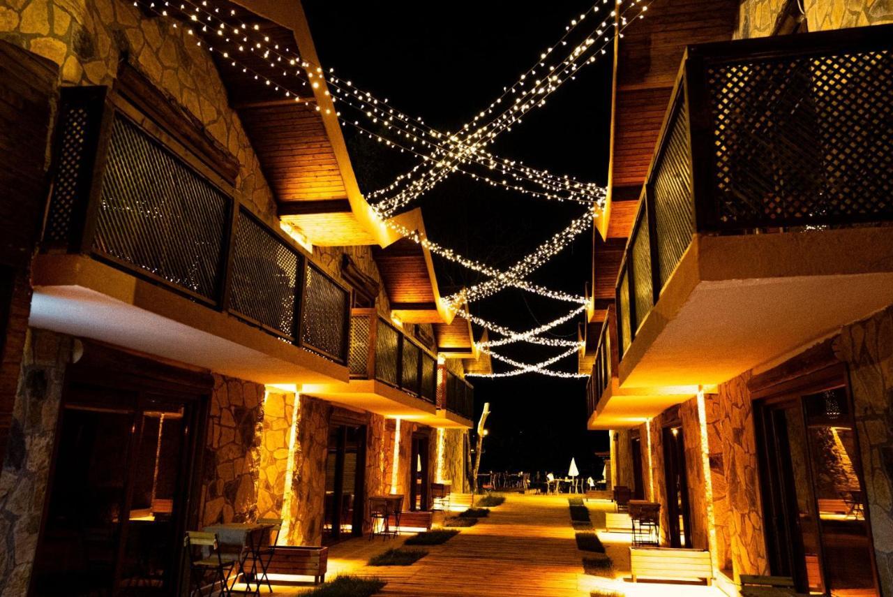 Tas Mahall Luxury Hotel 아그바 외부 사진