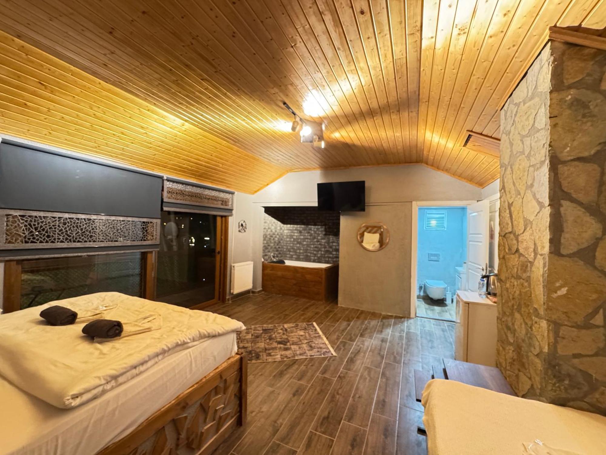 Tas Mahall Luxury Hotel 아그바 외부 사진