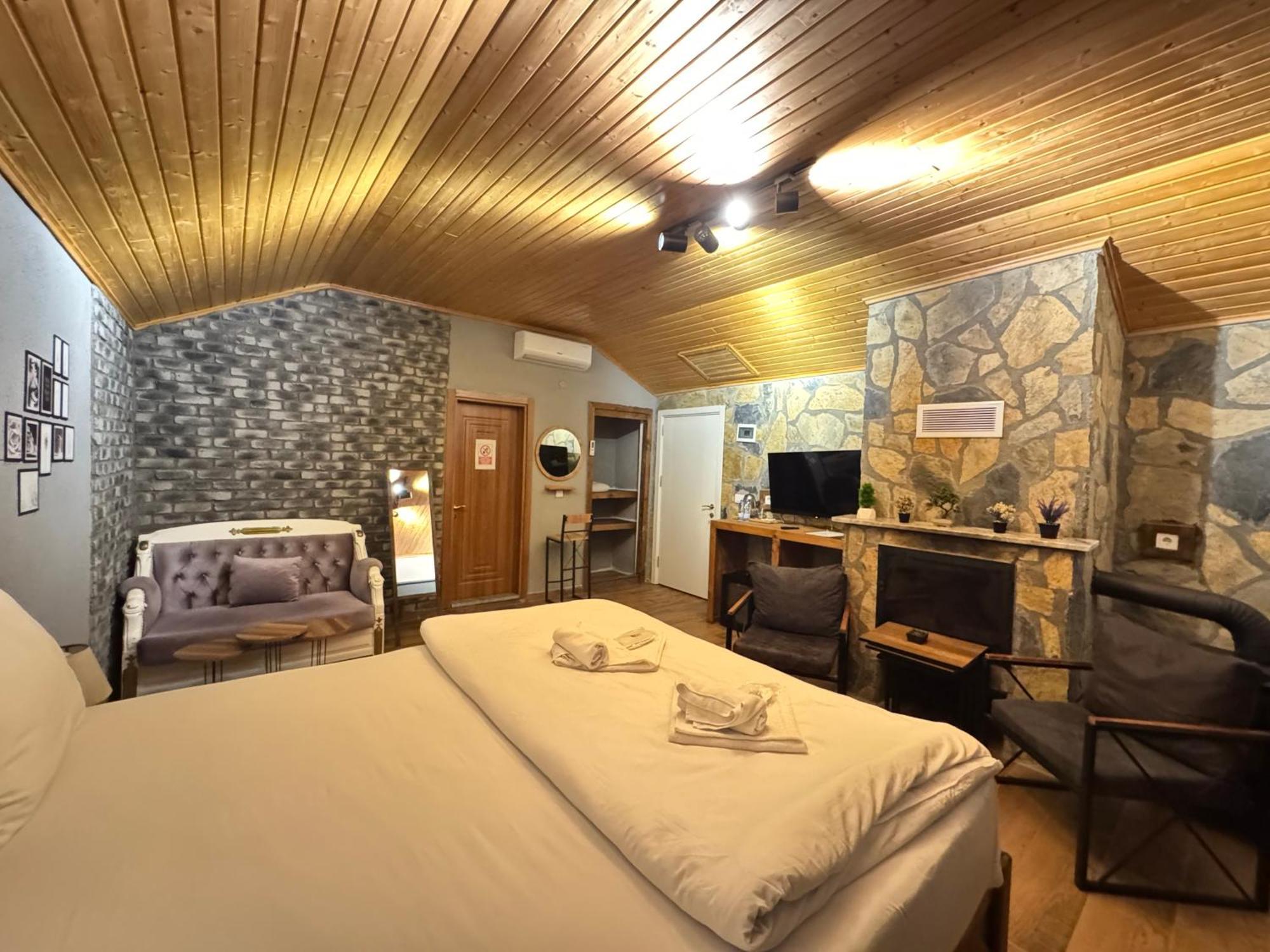 Tas Mahall Luxury Hotel 아그바 외부 사진