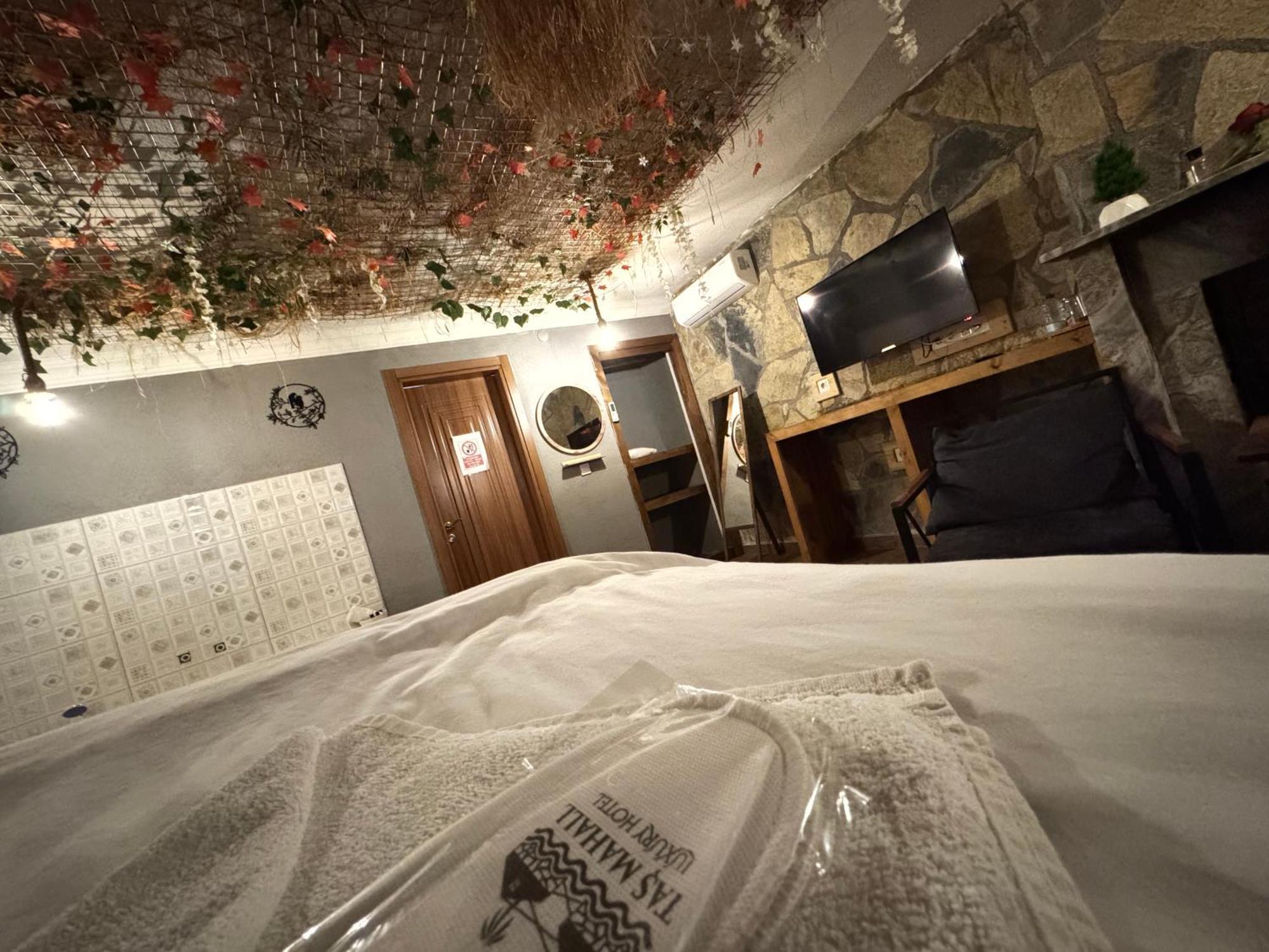 Tas Mahall Luxury Hotel 아그바 외부 사진