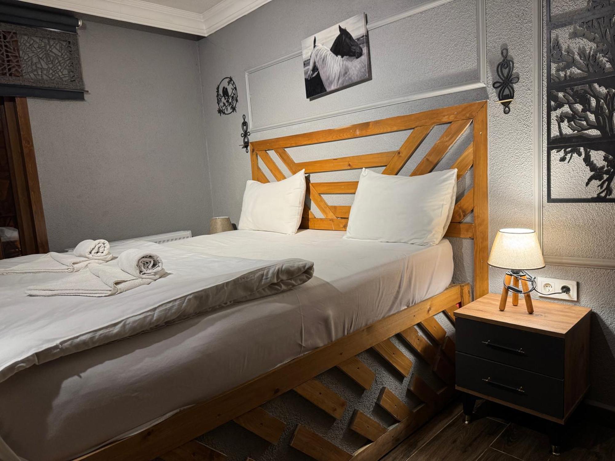 Tas Mahall Luxury Hotel 아그바 외부 사진